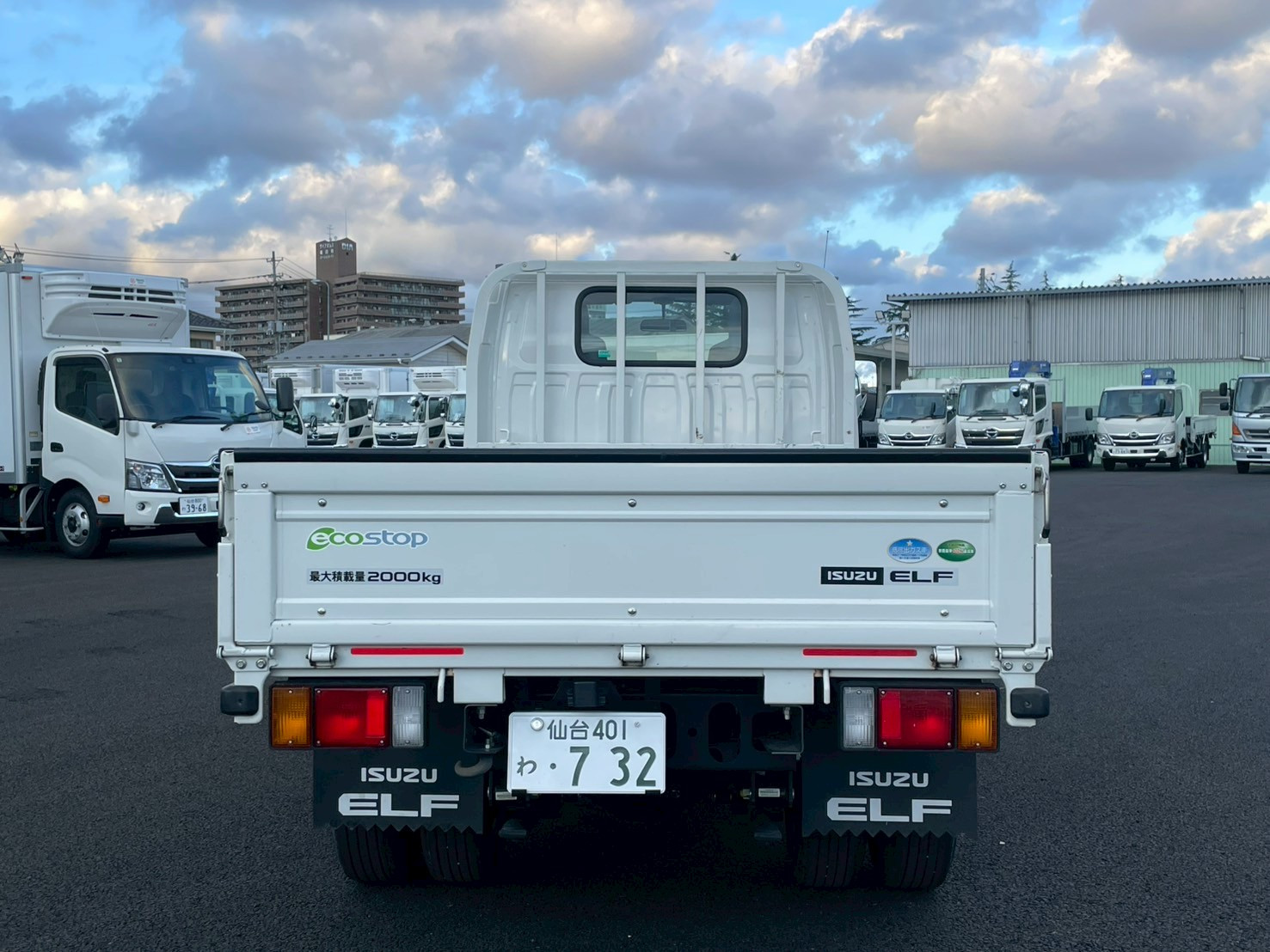 いすゞ エルフ TRG-NJR85A(2WD)の写真5