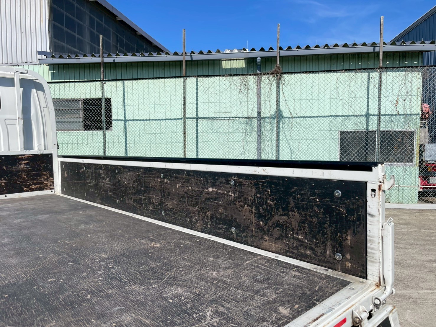 いすゞ エルフ TRG-NJR85A(2WD)の写真12