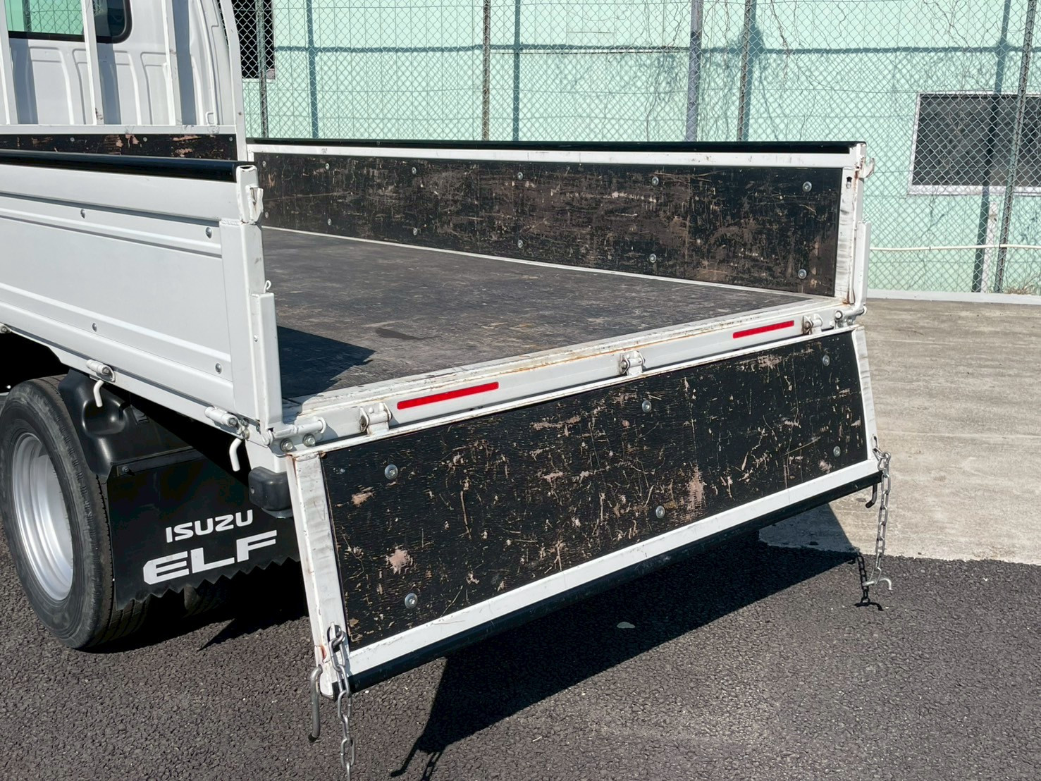 いすゞ エルフ TRG-NJR85A(2WD)の写真13