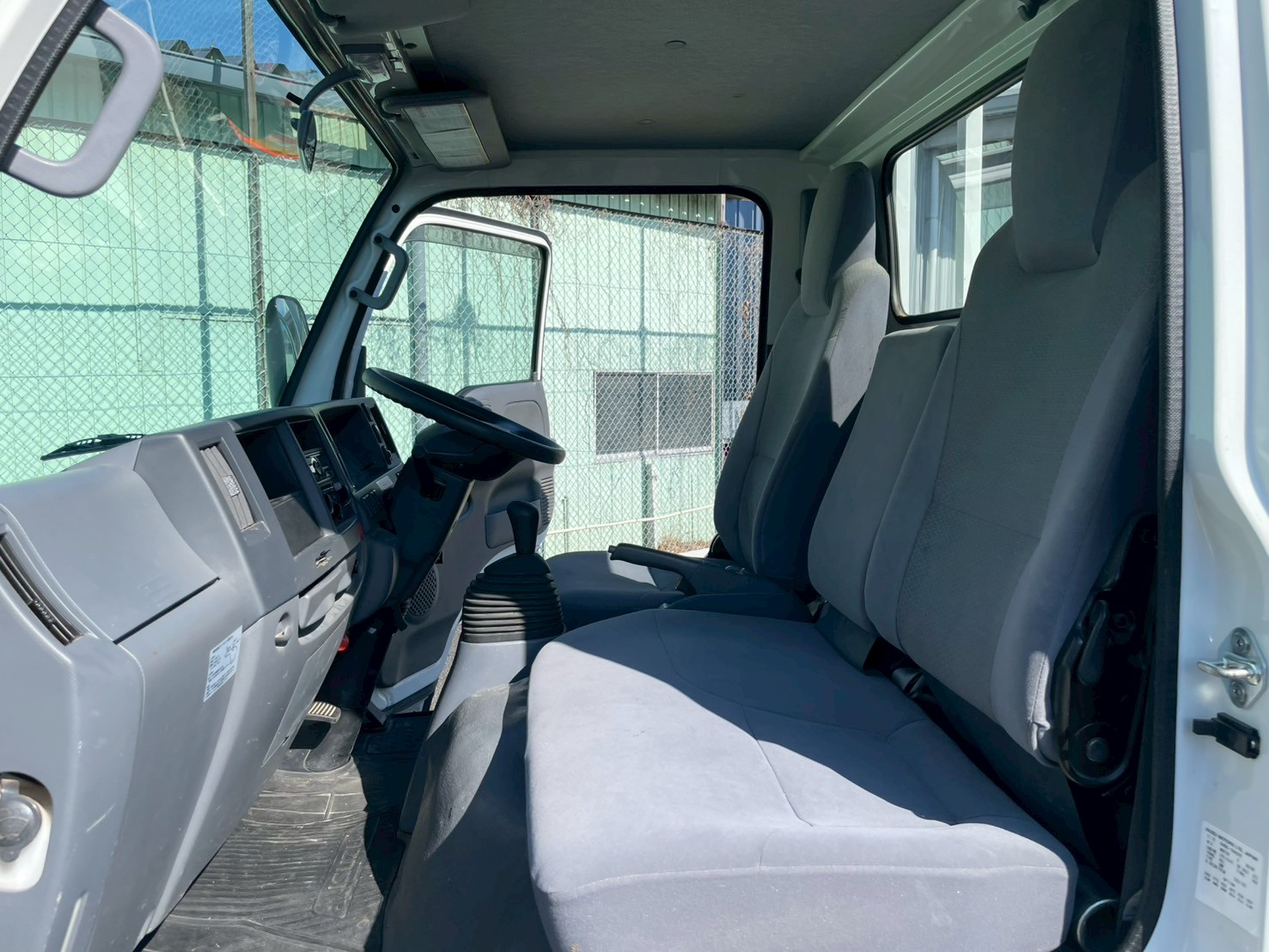 いすゞ エルフ TRG-NJR85A(2WD)の写真25