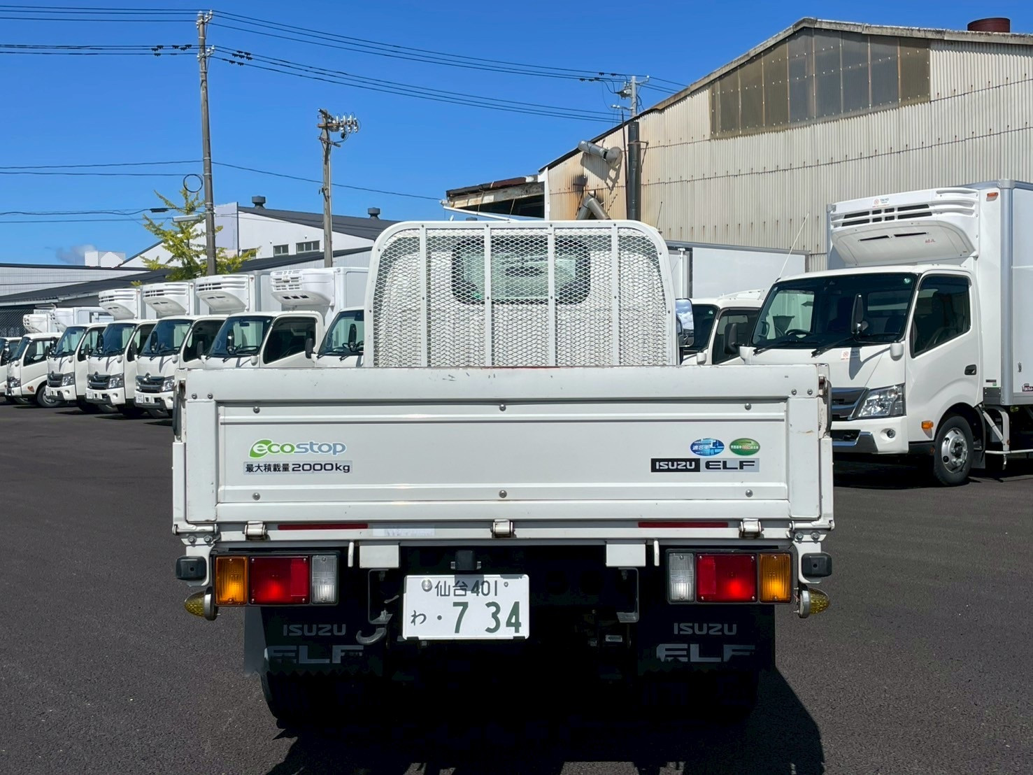 いすゞ エルフ 2RG-NJR88A(2WD)の写真5