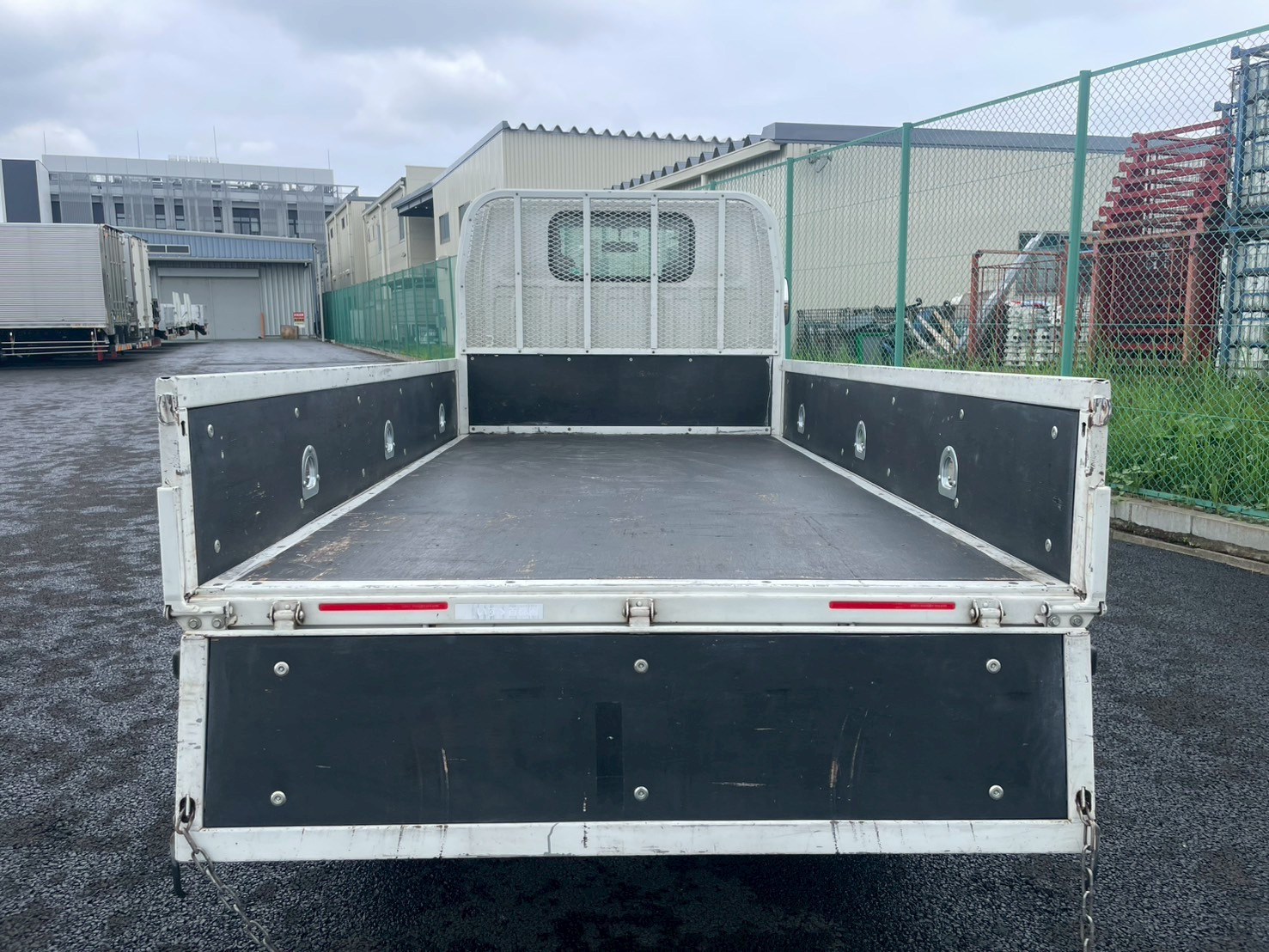 いすゞ エルフ 2RG-NJR88A(2WD)の写真11