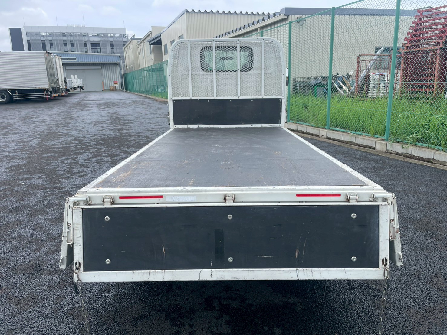 いすゞ エルフ 2RG-NJR88A(2WD)の写真17