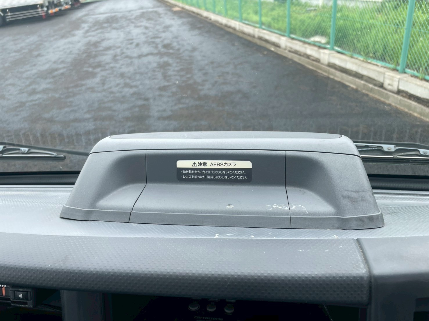 いすゞ エルフ 2RG-NJR88A(2WD)の写真36