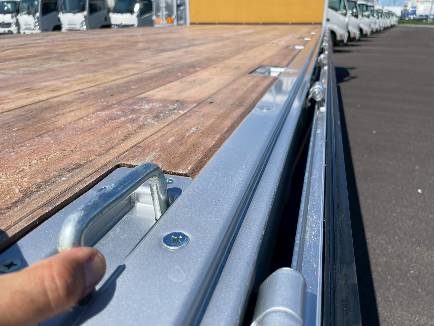 日野 レンジャー 2KG-FE2ACG(2WD)の写真16