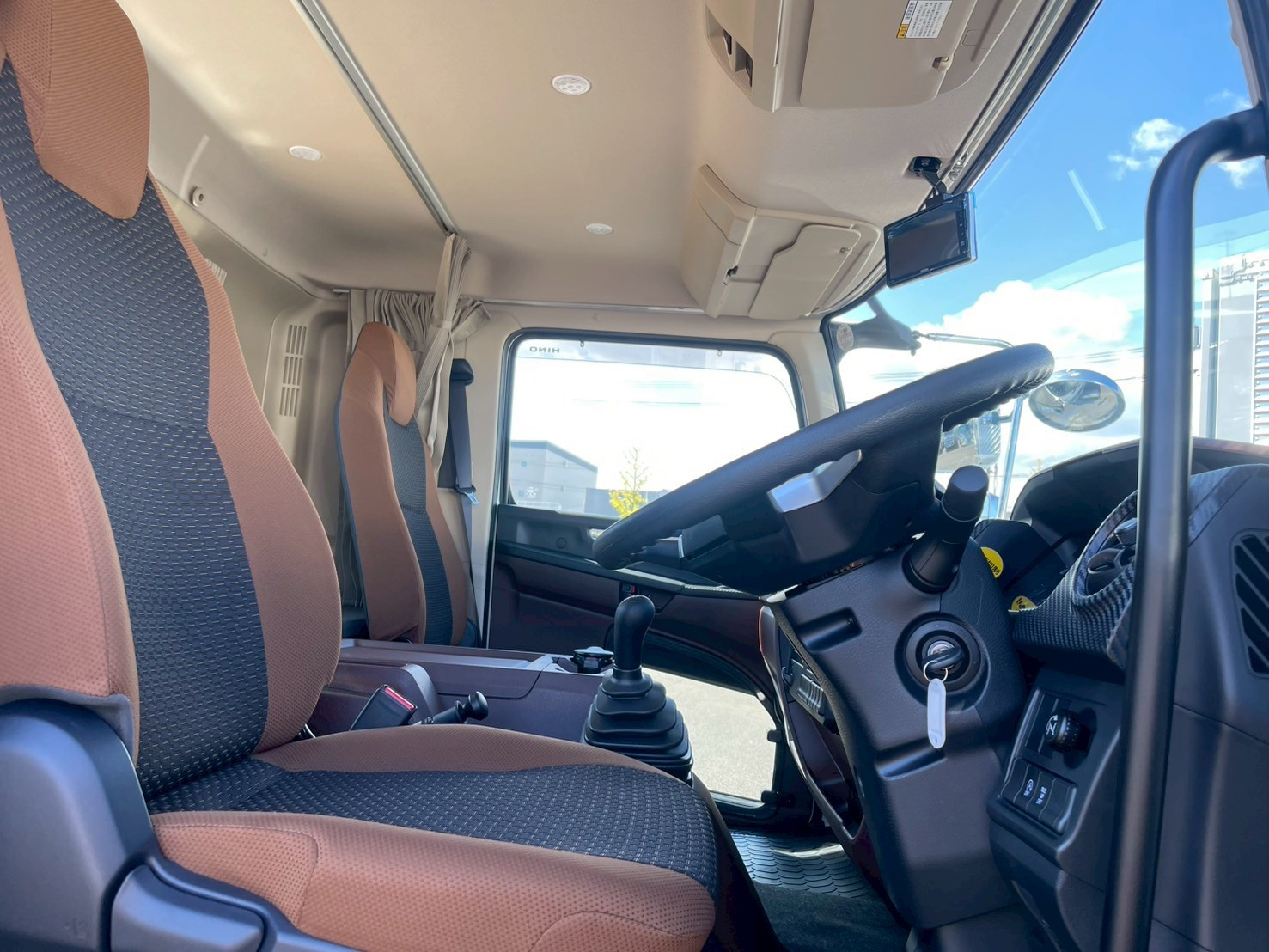 日野 レンジャー 2KG-FE2ACG(2WD)の写真28