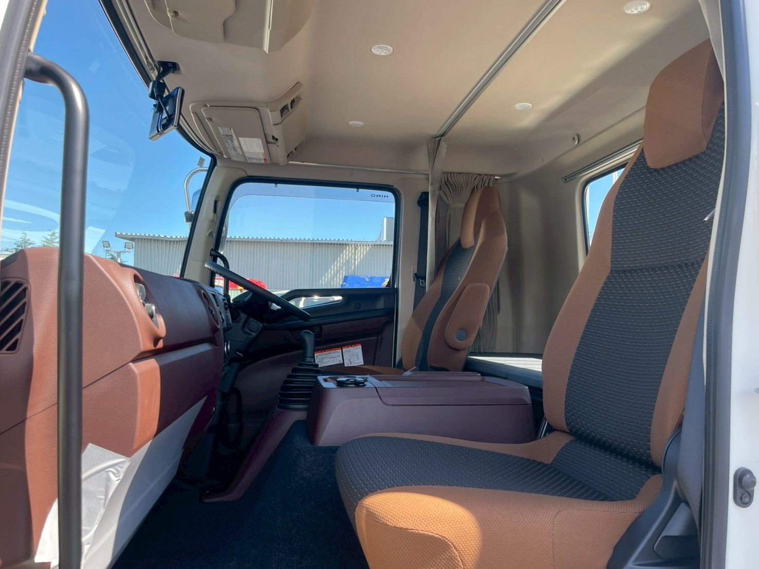 日野 レンジャー 2KG-FE2ACG(2WD)の写真29