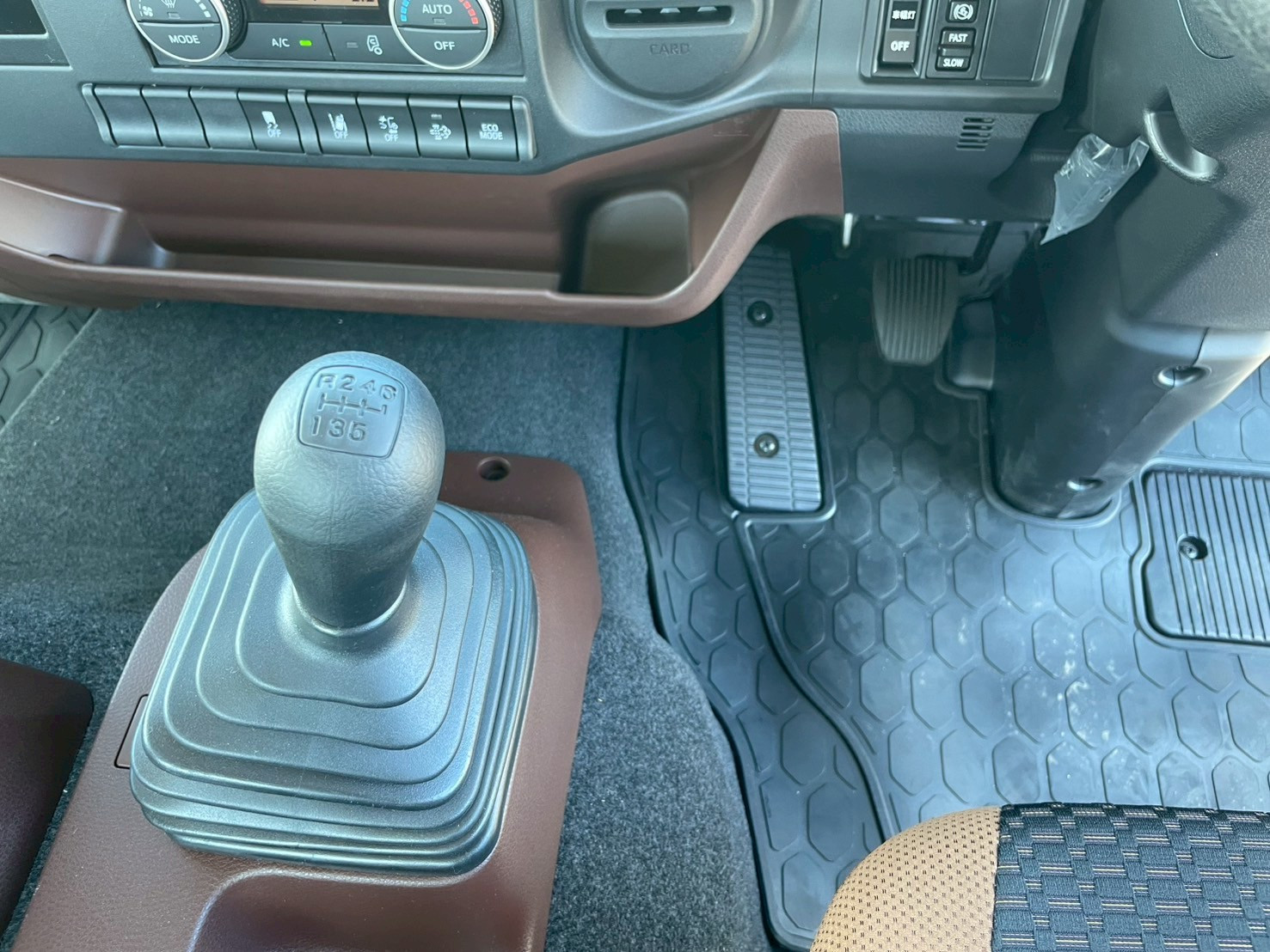 日野 レンジャー 2KG-FE2ACG(2WD)の写真31