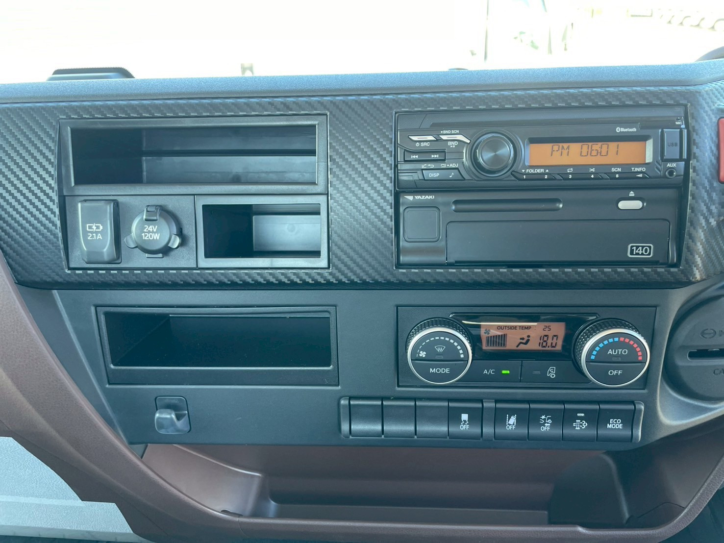 日野 レンジャー 2KG-FE2ACG(2WD)の写真32