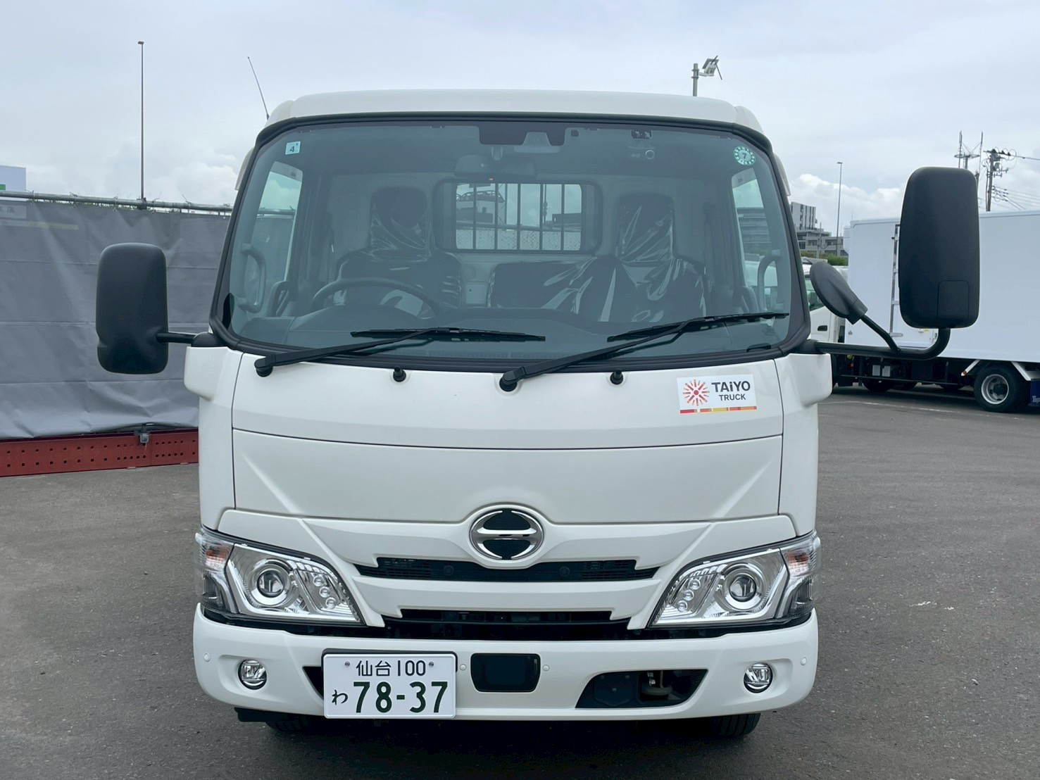 日野 デュトロ 2RG-XZC645M(2WD)の写真2