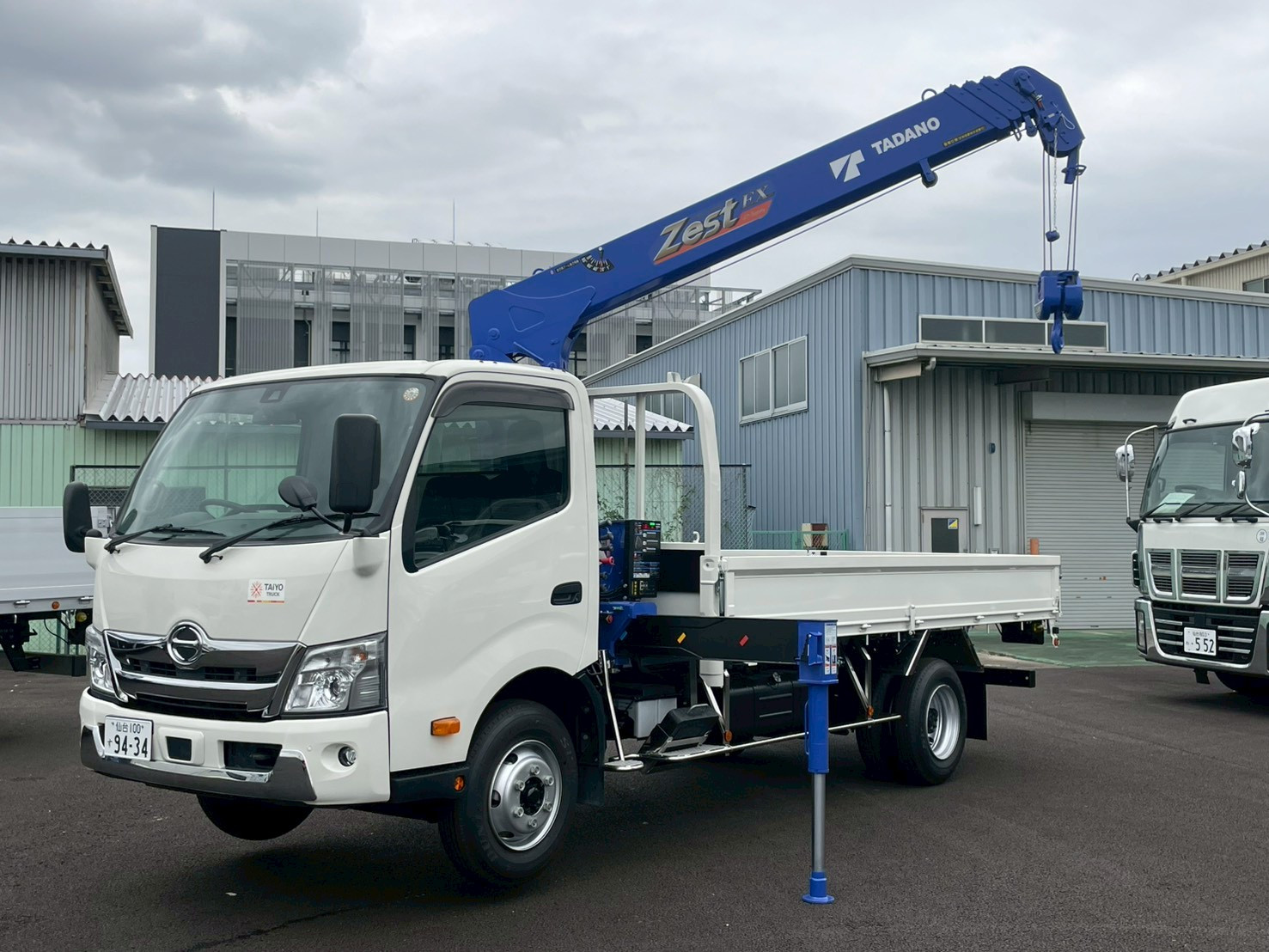 日野 デュトロ 2KG-XZU720M(2WD)の写真1