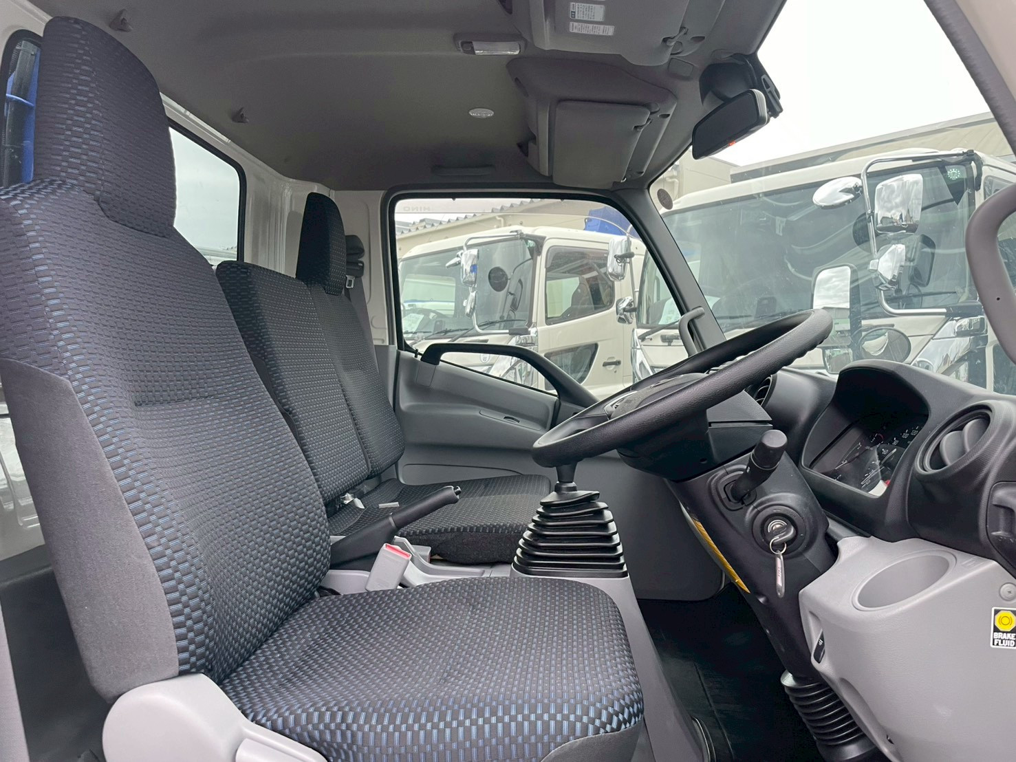 日野 デュトロ 2KG-XZU720M(2WD)の写真34