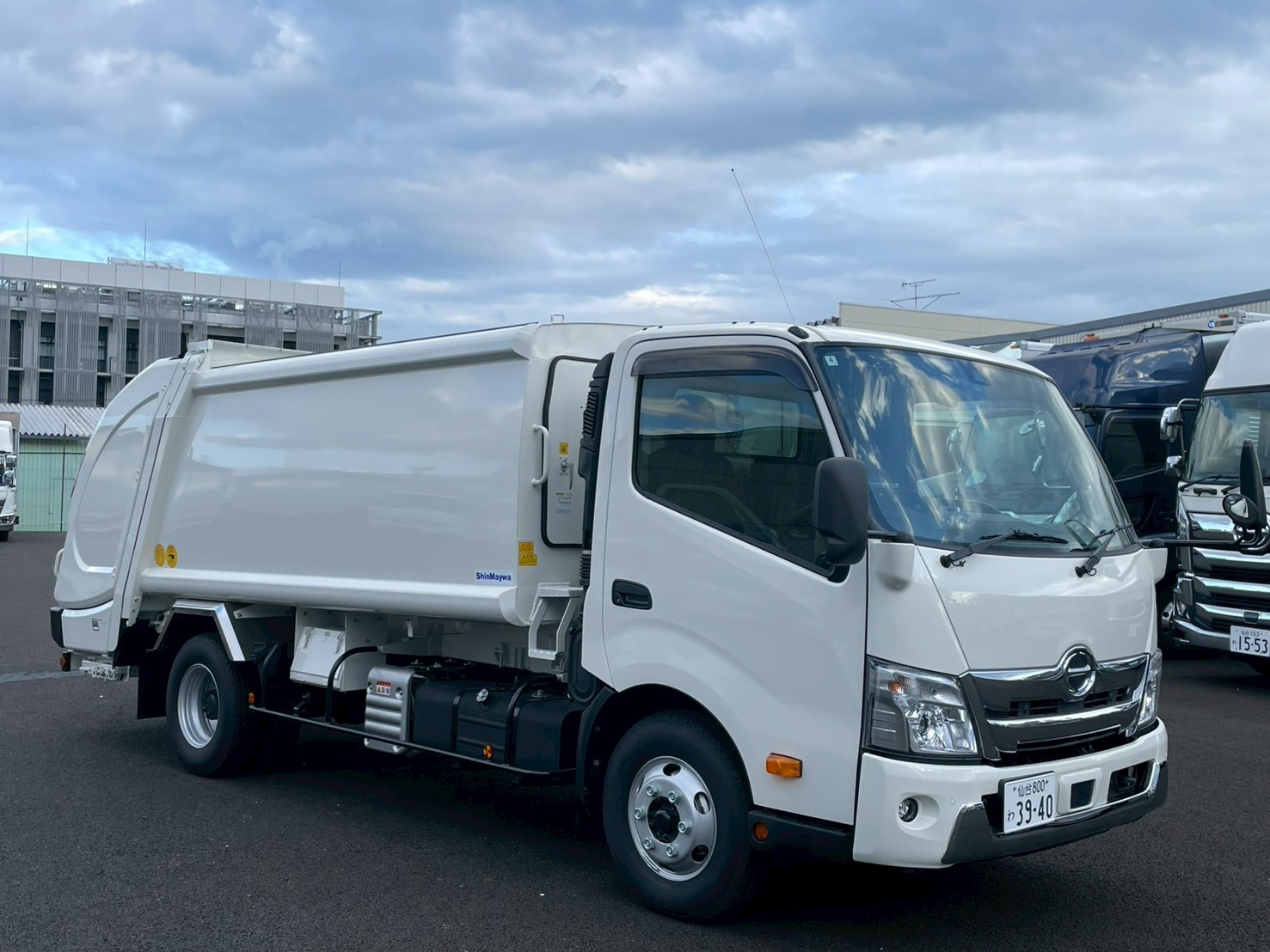 日野 デュトロ 2KG-XZU710M(2WD)の写真3