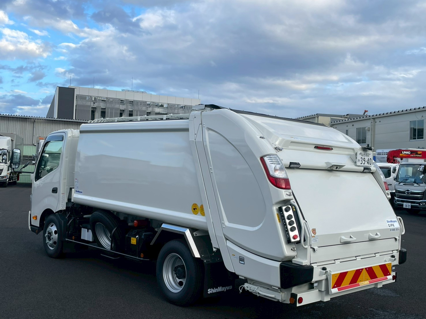 日野 デュトロ 2KG-XZU710M(2WD)の写真6