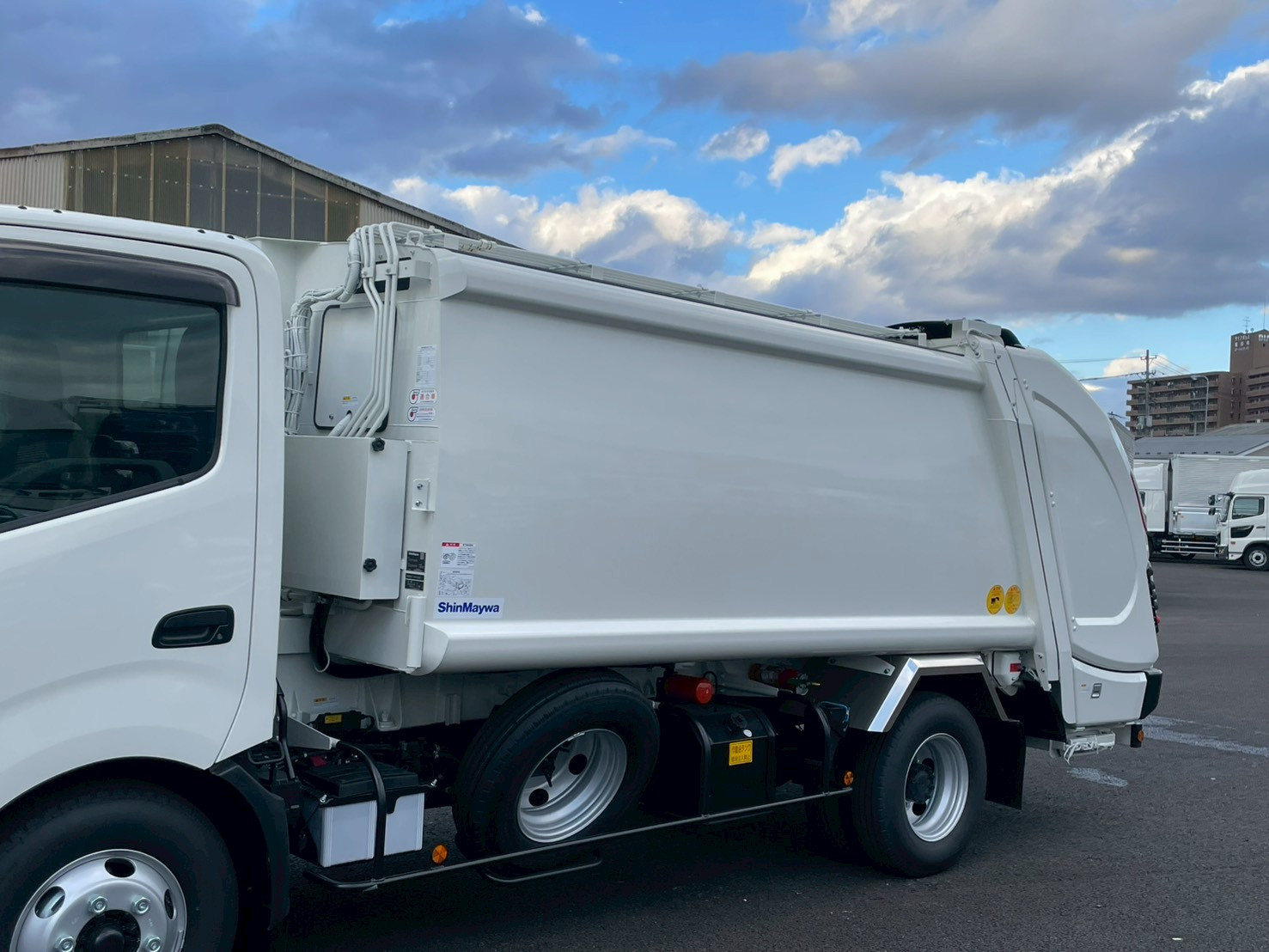 日野 デュトロ 2KG-XZU710M(2WD)の写真7