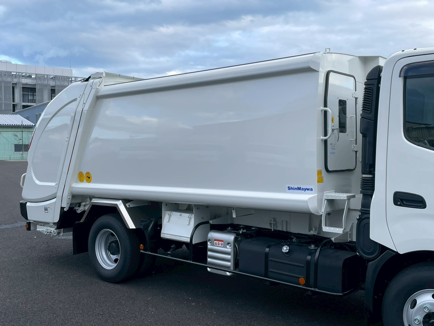 日野 デュトロ 2KG-XZU710M(2WD)の写真8