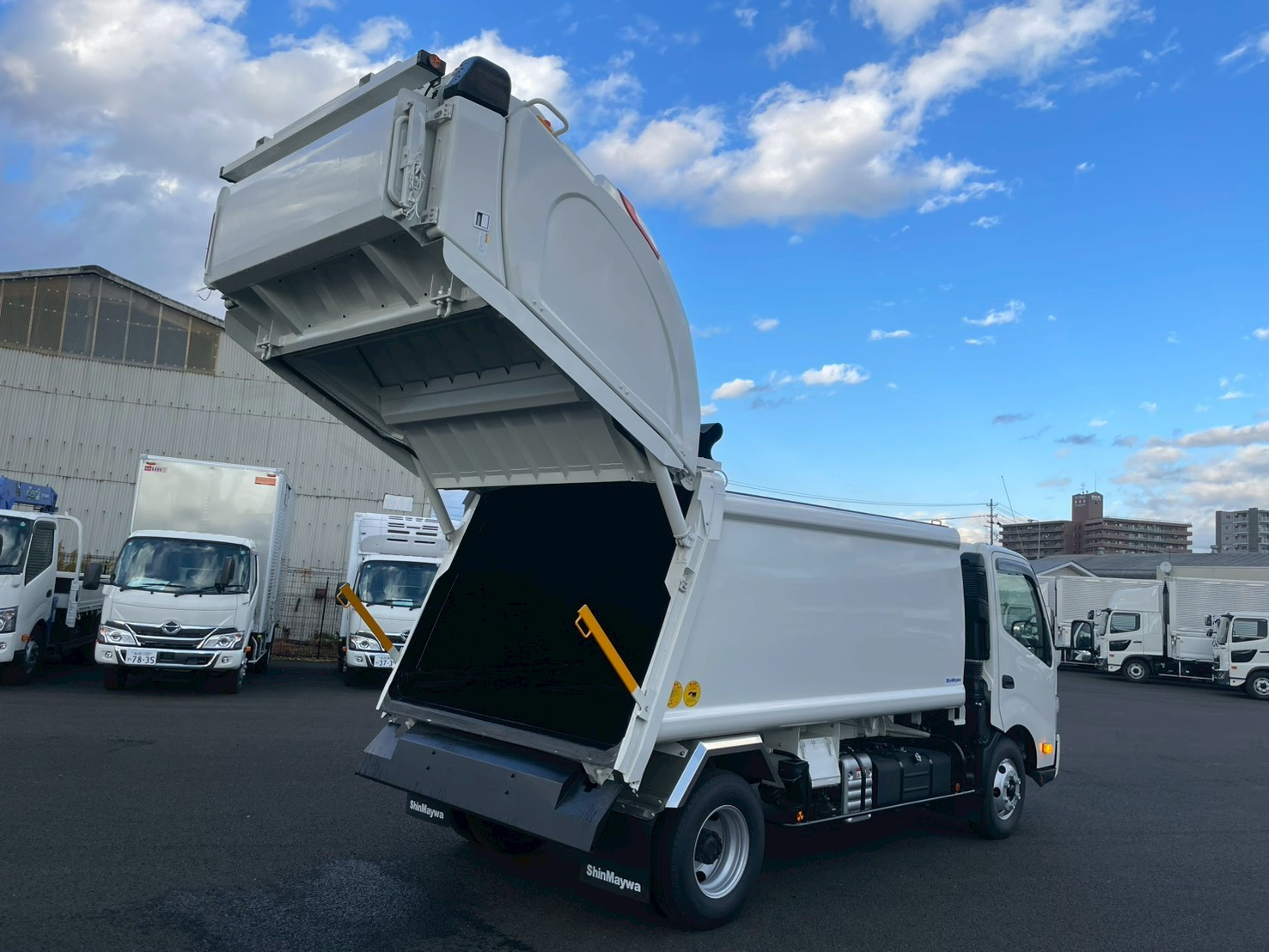 日野 デュトロ 2KG-XZU710M(2WD)の写真11