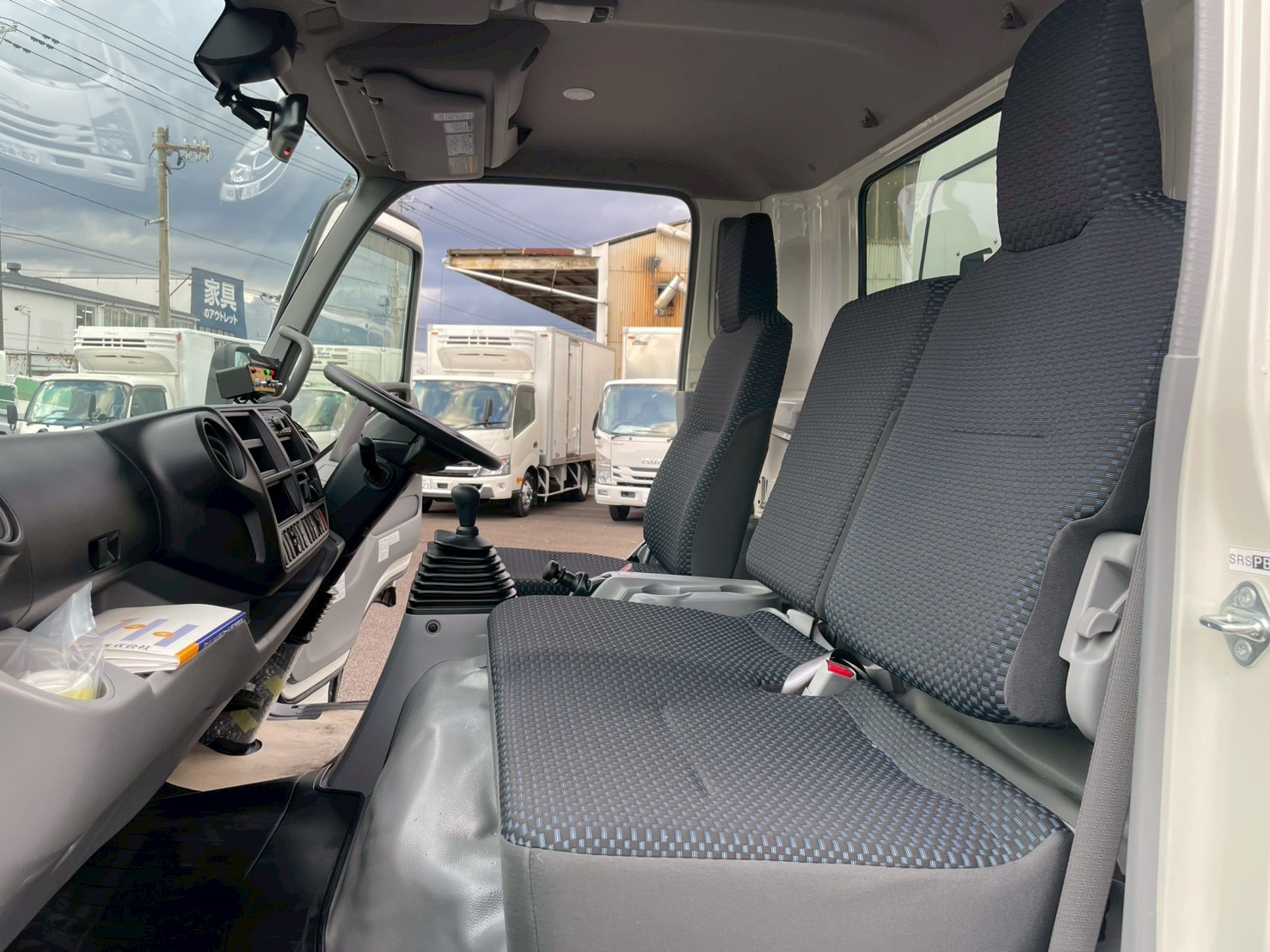 日野 デュトロ 2KG-XZU710M(2WD)の写真27