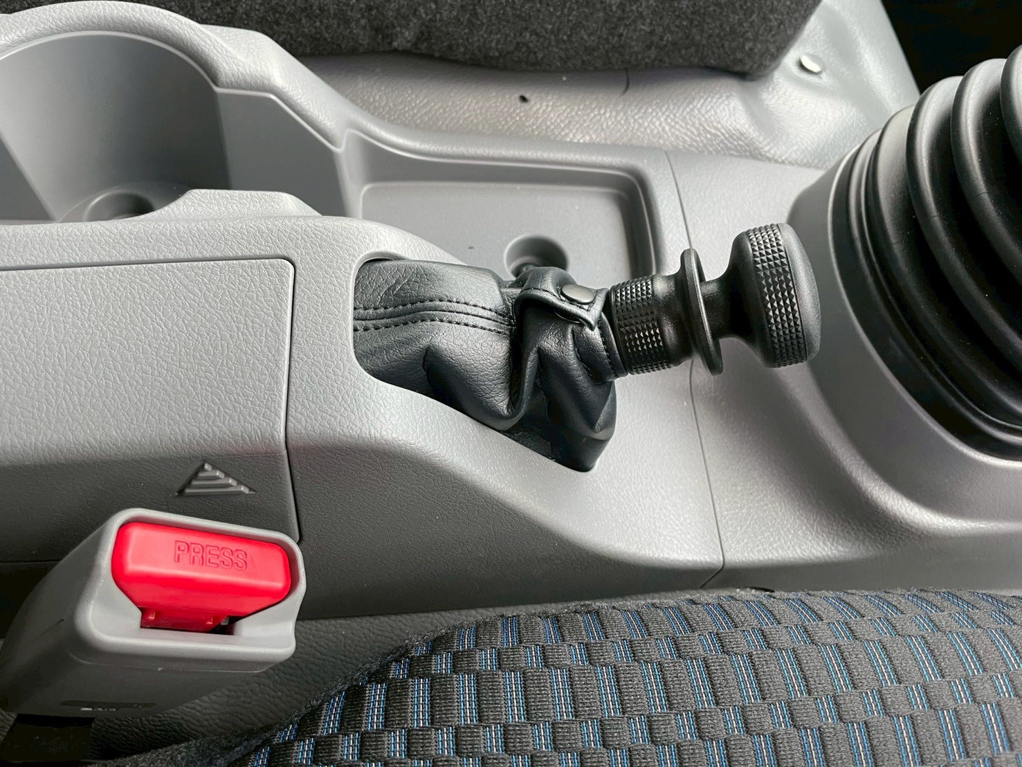 日野 デュトロ 2KG-XZU710M(2WD)の写真29