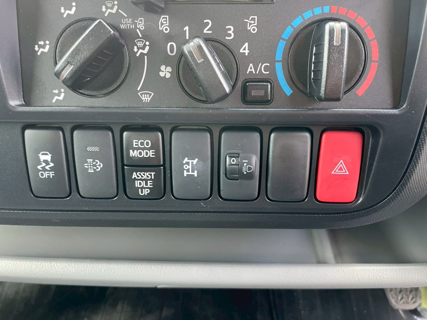 日野 デュトロ 2KG-XZU710M(2WD)の写真31