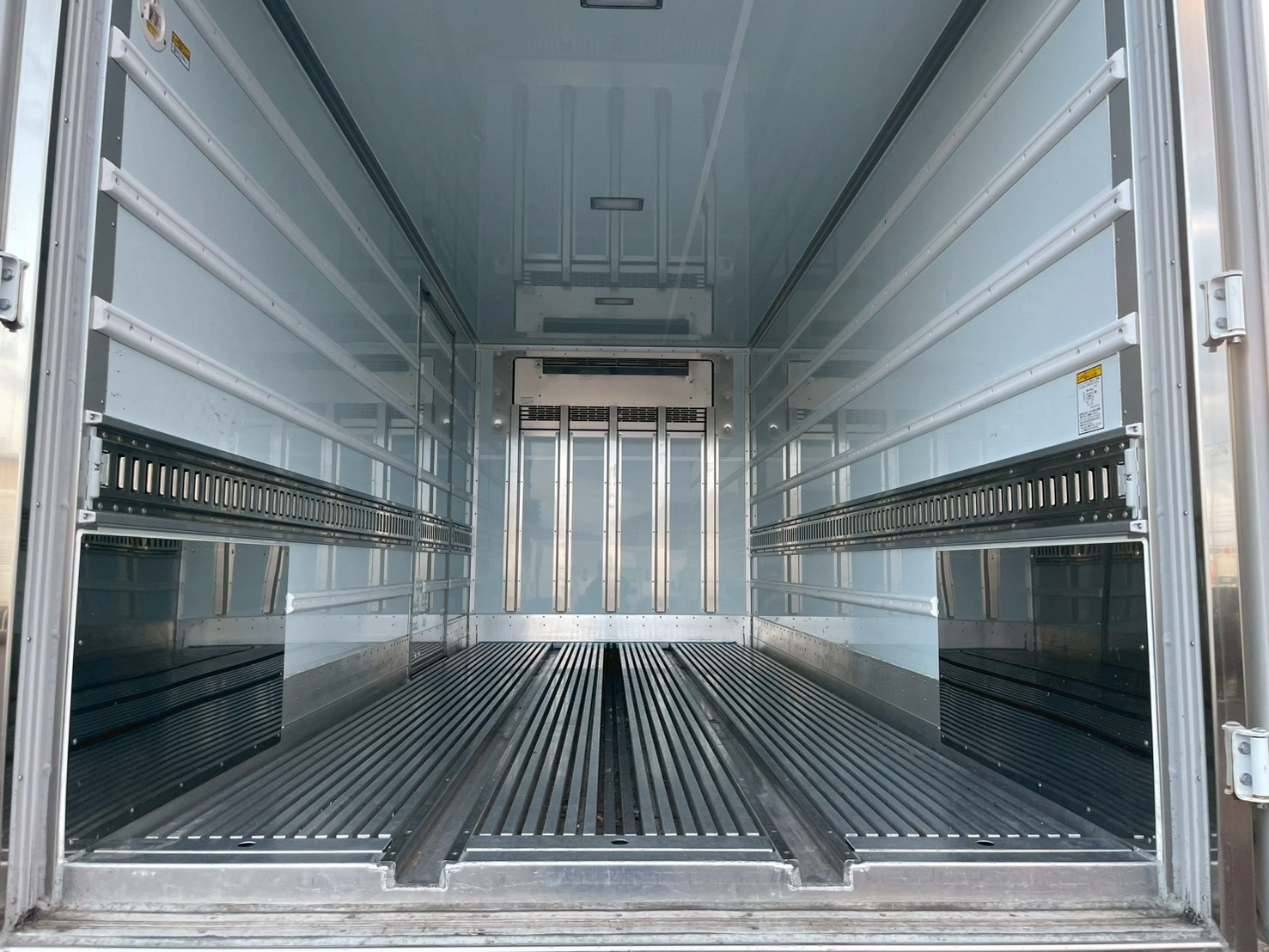 日野 デュトロ 2KG-XZU655M(2WD)の写真11