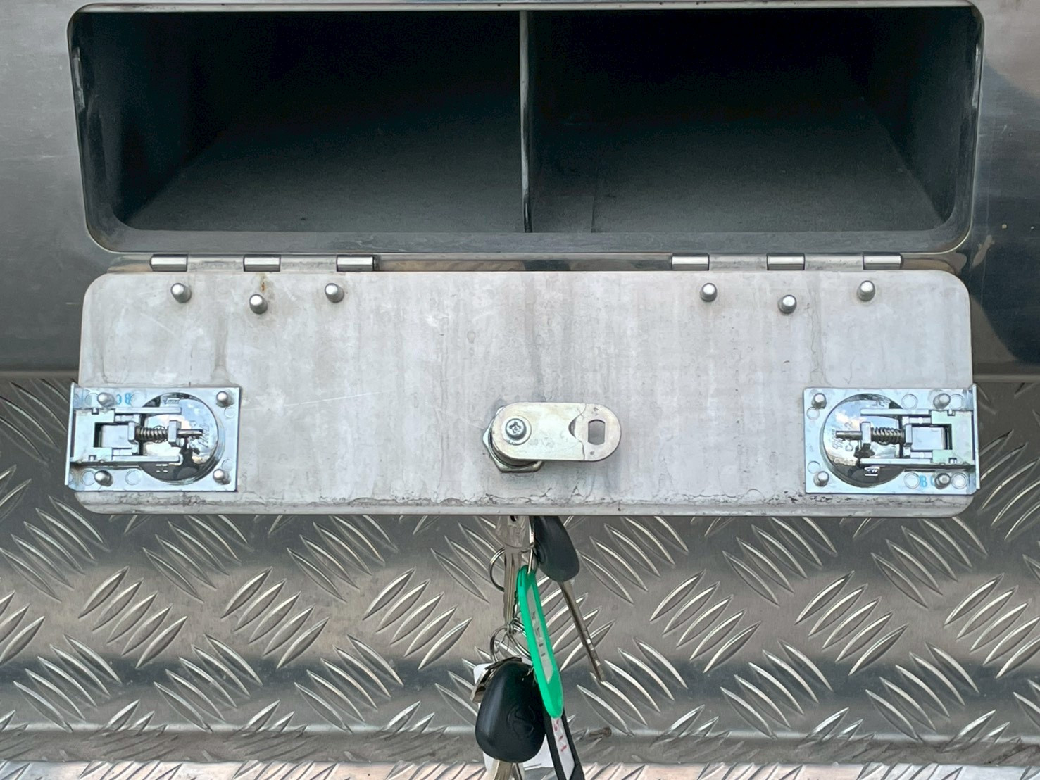 日野 デュトロ 2KG-XZU655M(2WD)の写真14