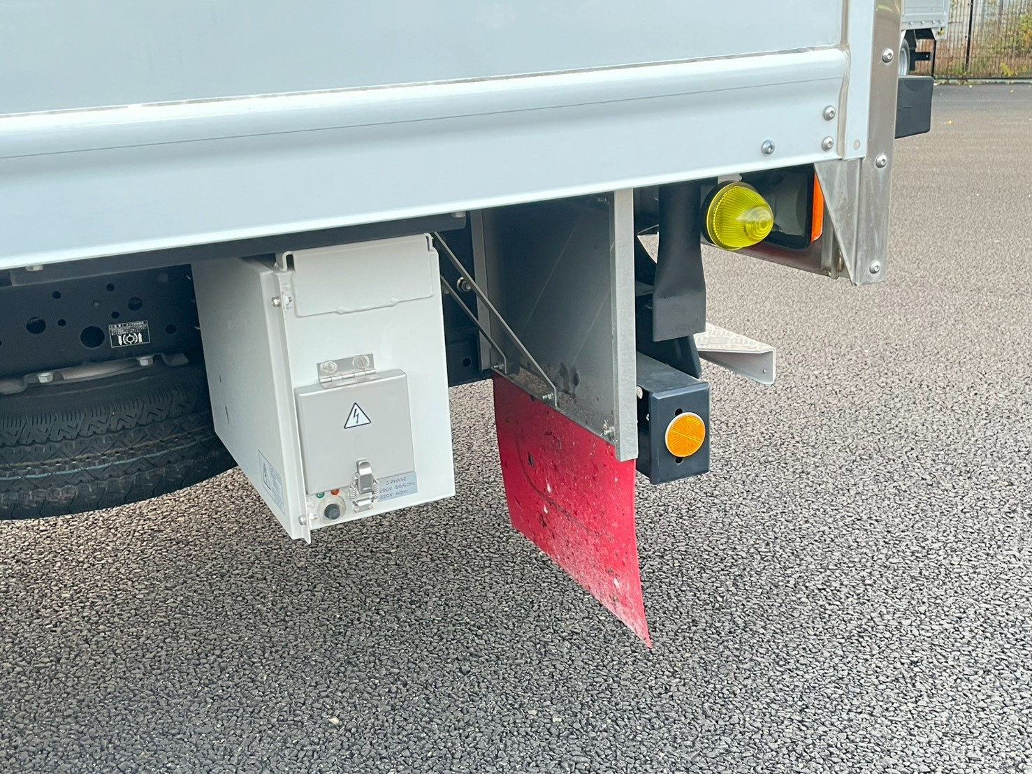 日野 デュトロ 2KG-XZU655M(2WD)の写真18