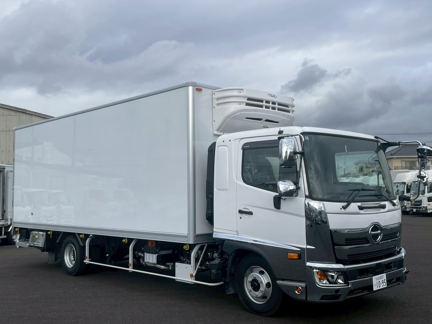 日野 レンジャー 2KG-FD2ABG(2WD)の写真3