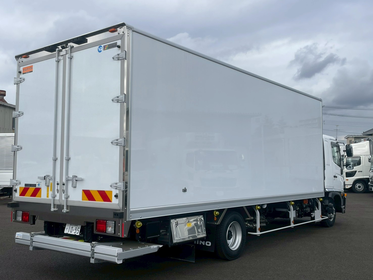 日野 レンジャー 2KG-FD2ABG(2WD)の写真4