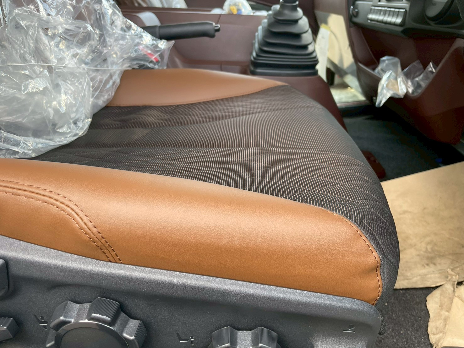 日野 レンジャー 2KG-FD2ABG(2WD)の写真32