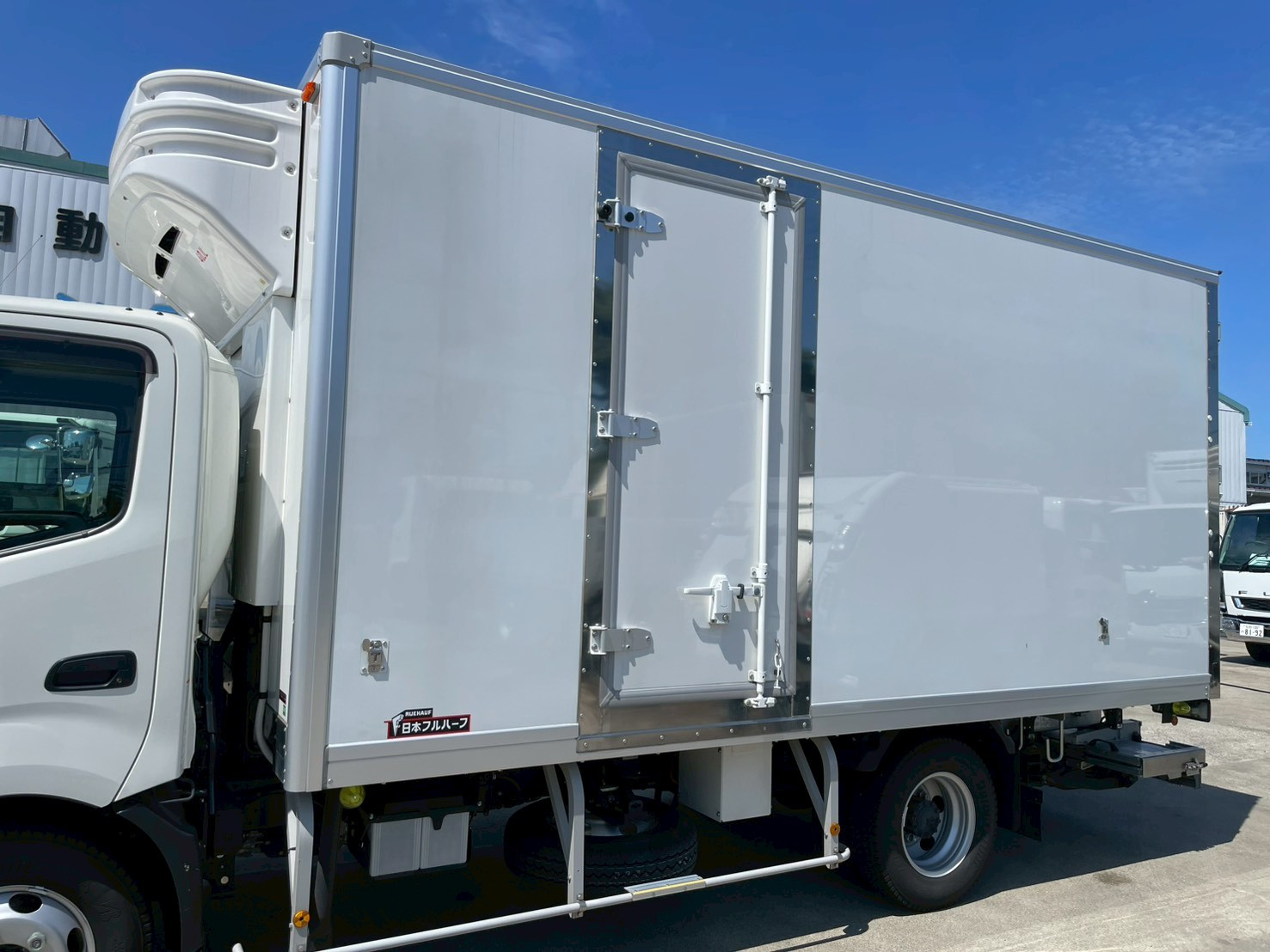 日野 デュトロ 2KG-XZU712M(2WD)｜中古トラックなら【トラック市】