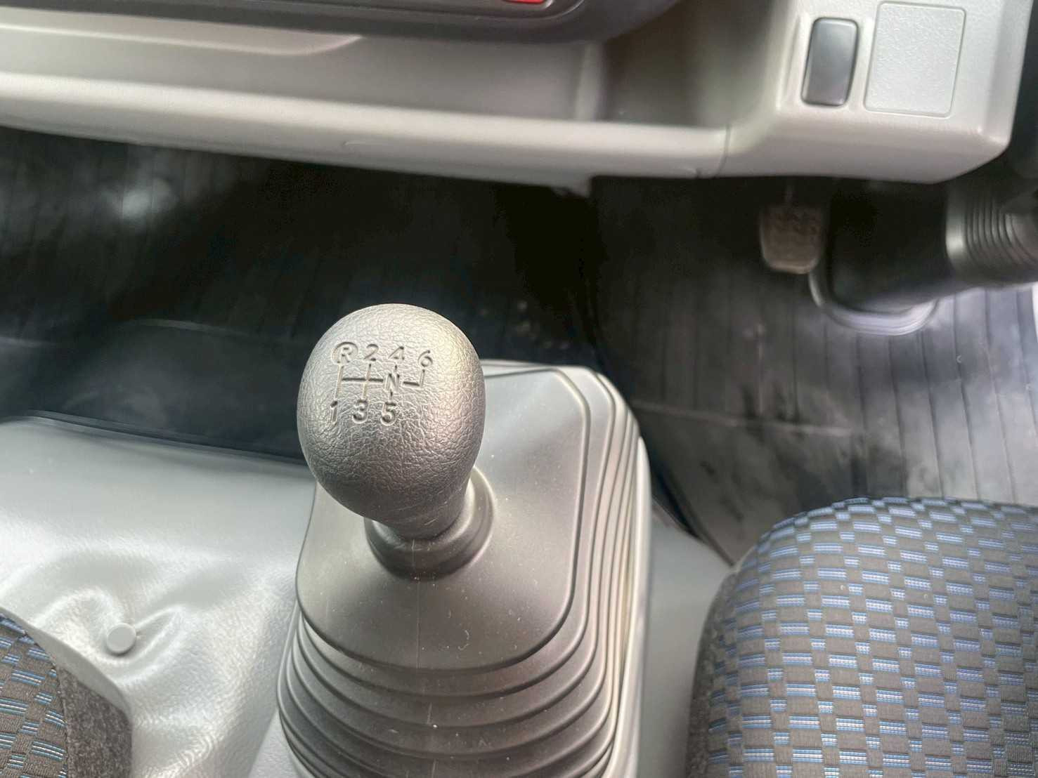 日野 デュトロ 2KG-XZU712M(2WD)の写真29