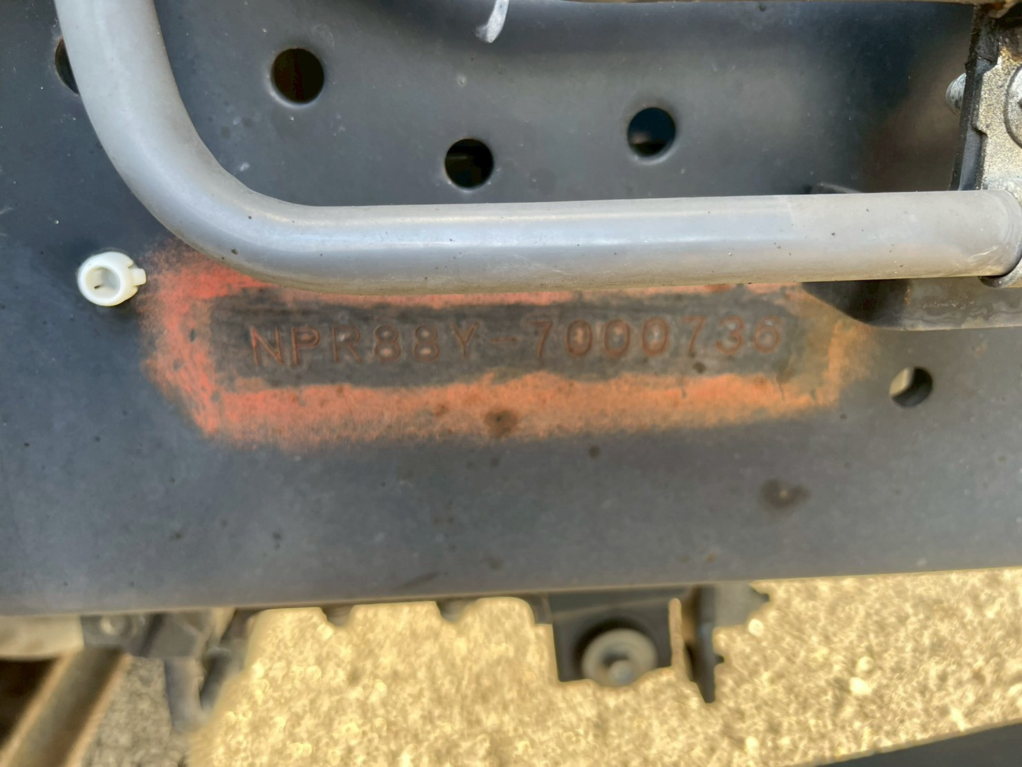 いすゞ エルフ 2RG-NPR88YN(2WD)の写真28