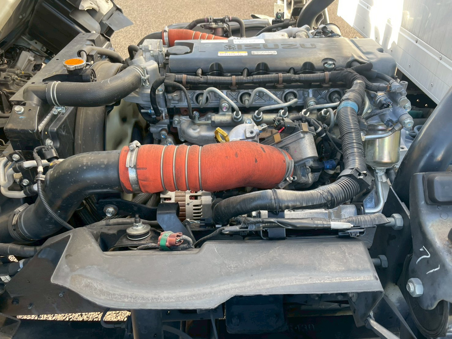 いすゞ エルフ 2RG-NPR88YN(2WD)の写真33