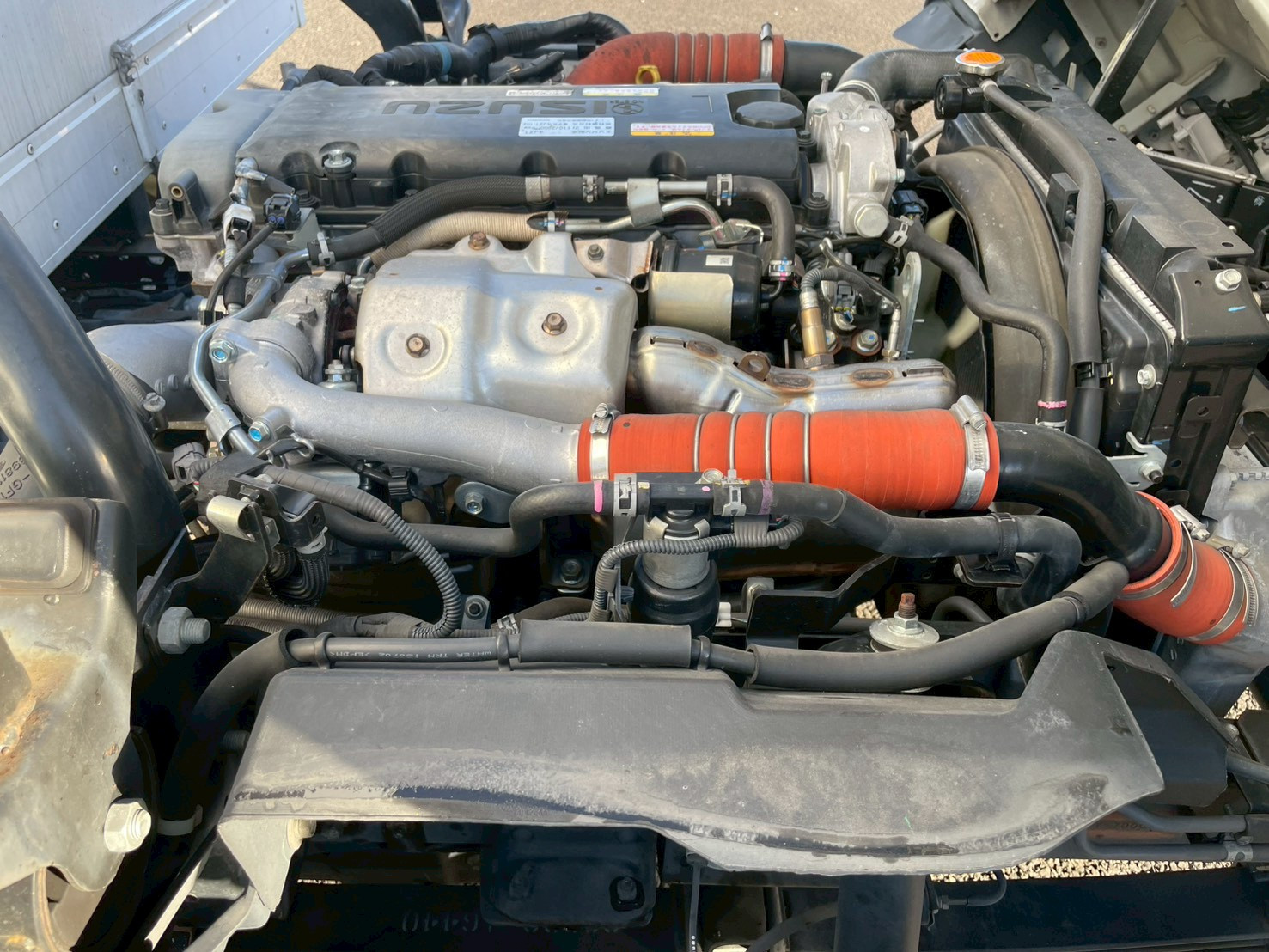 いすゞ エルフ 2RG-NPR88YN(2WD)の写真34