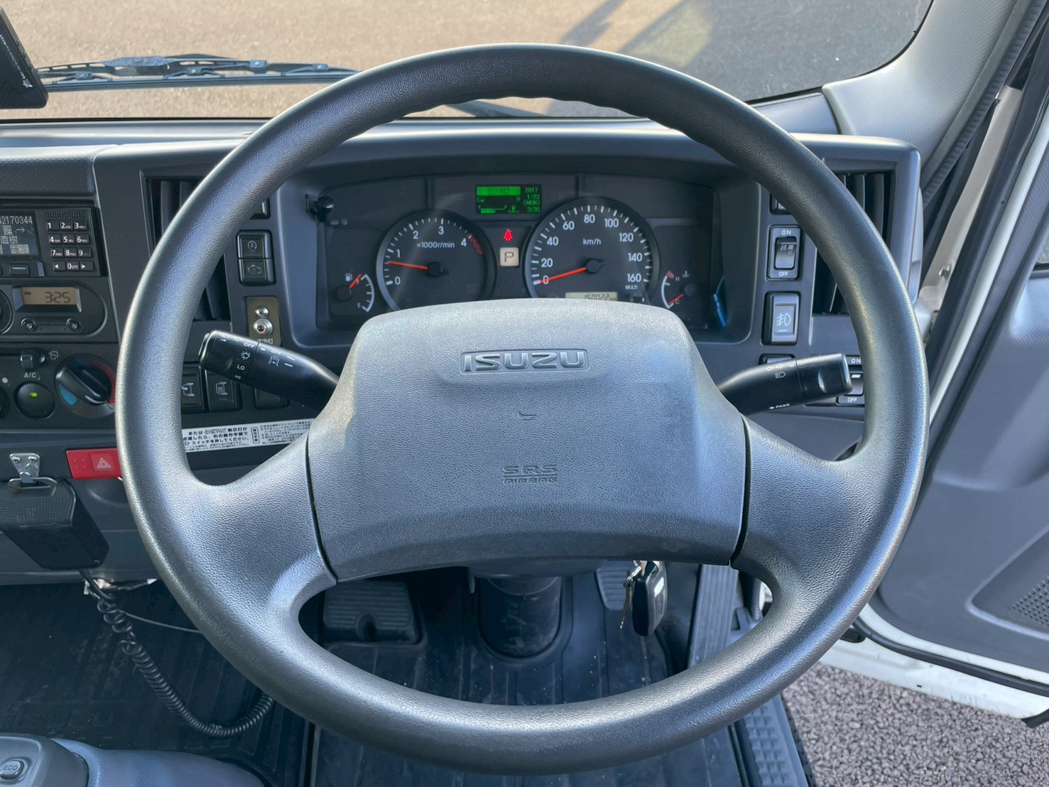 いすゞ エルフ 2RG-NPR88YN(2WD)の写真40