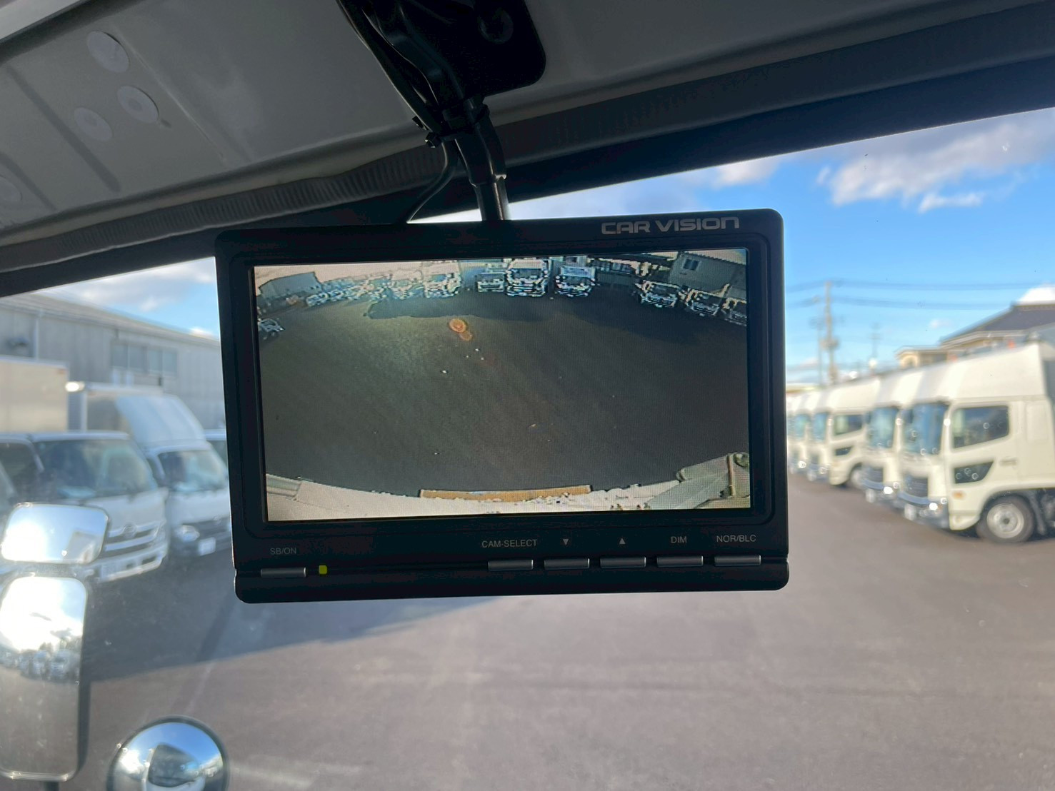 いすゞ エルフ 2RG-NPR88YN(2WD)の写真44