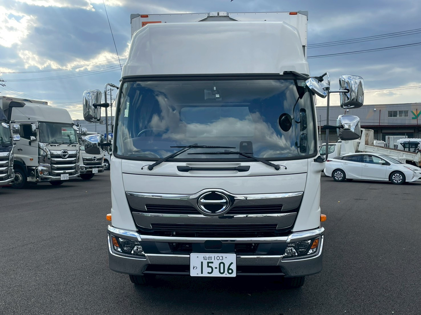 日野 レンジャー 2PG-FE2ACG(2WD)の写真2