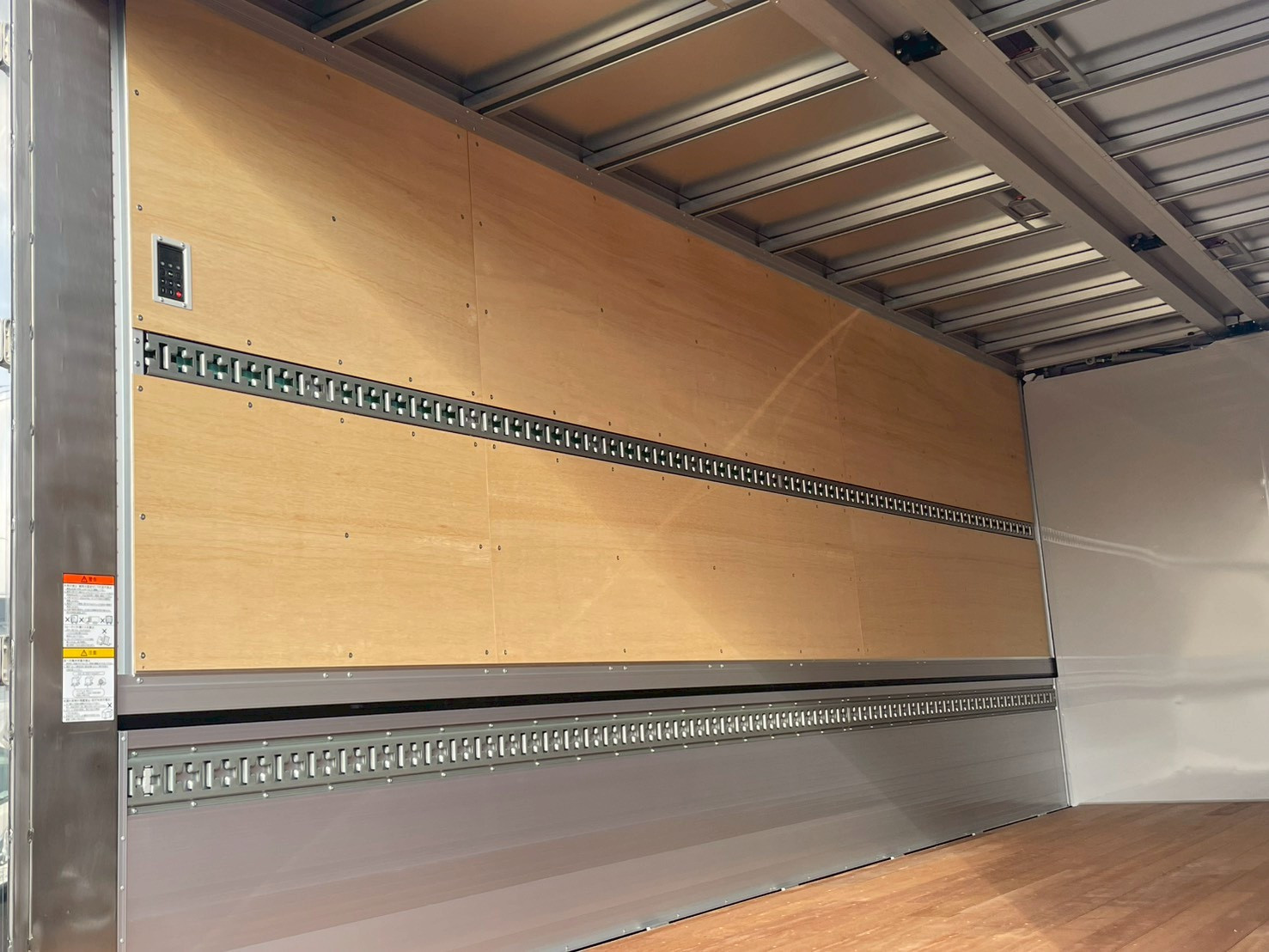 日野 レンジャー 2PG-FE2ACG(2WD)の写真9