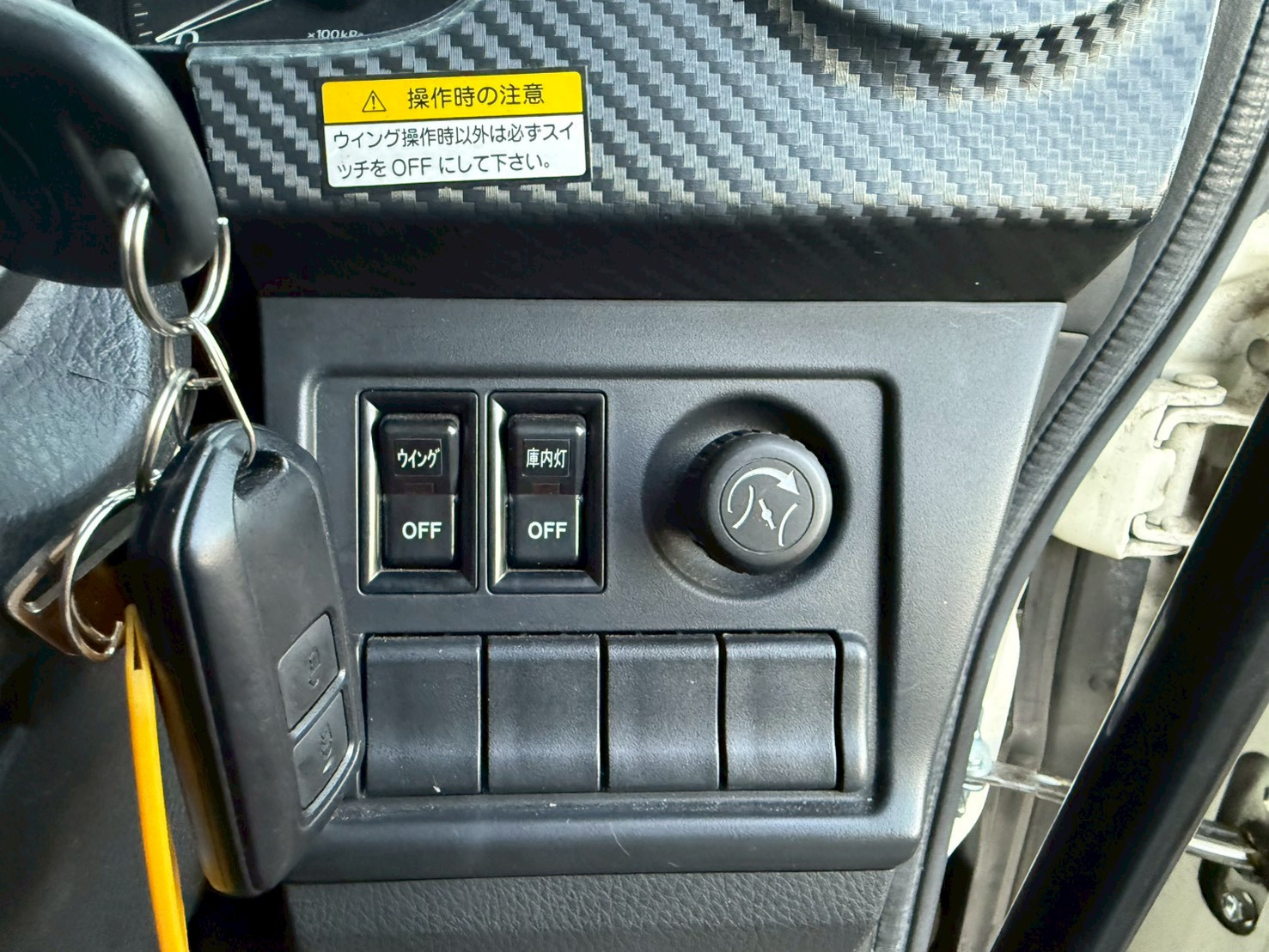 日野 プロフィア 2DG-FW1AHG(8x4)の写真43