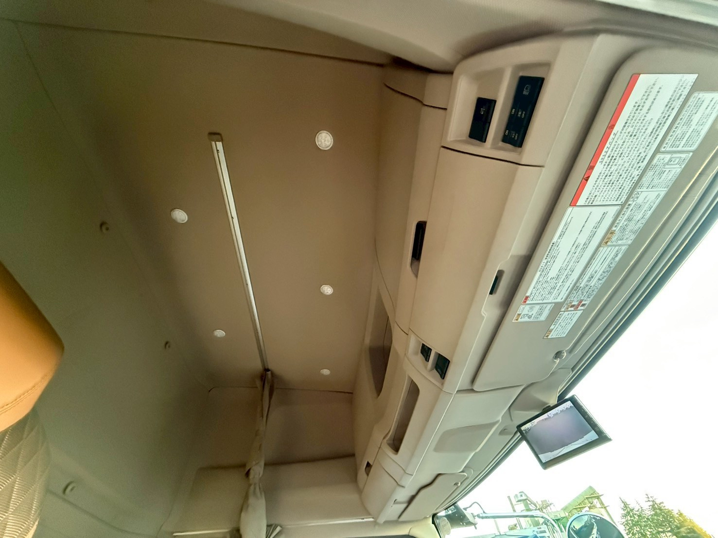 日野 プロフィア 2DG-FW1AHG(8x4)の写真44