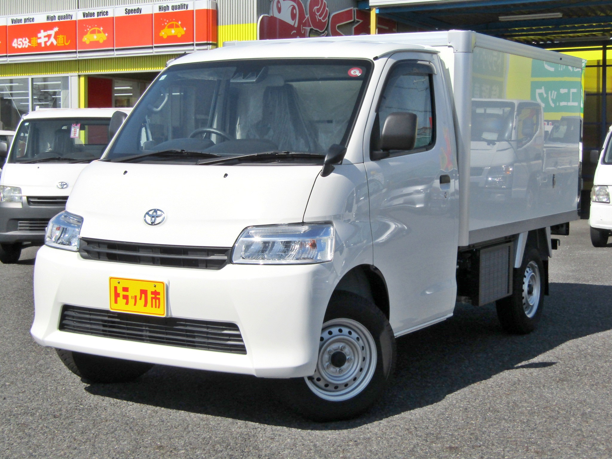 トヨタ タウンエーストラック 5BF-S403U(2WD)の写真1