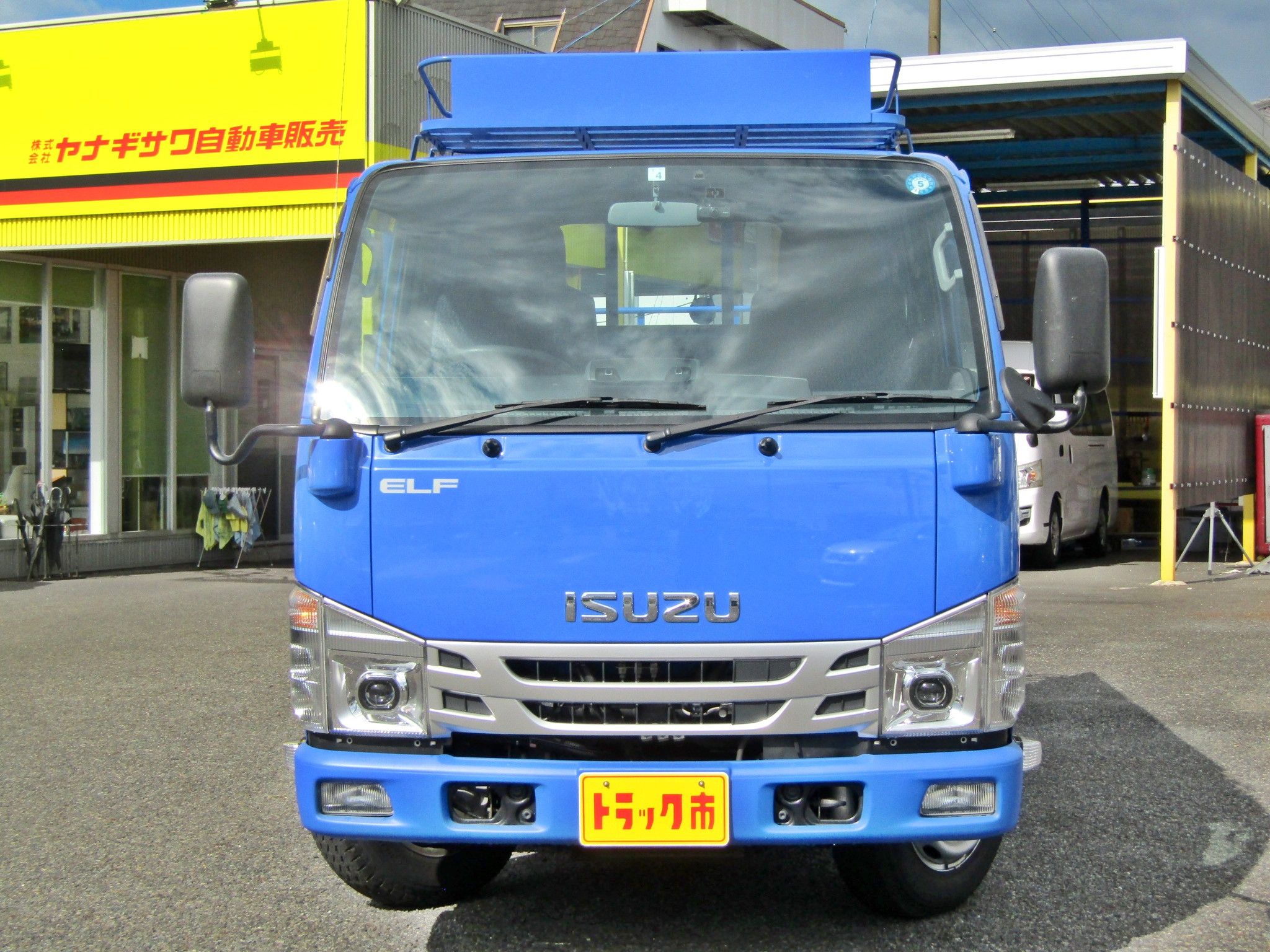 いすゞ エルフ 2RG-NJR88A(2WD)｜中古トラックなら【トラック市】