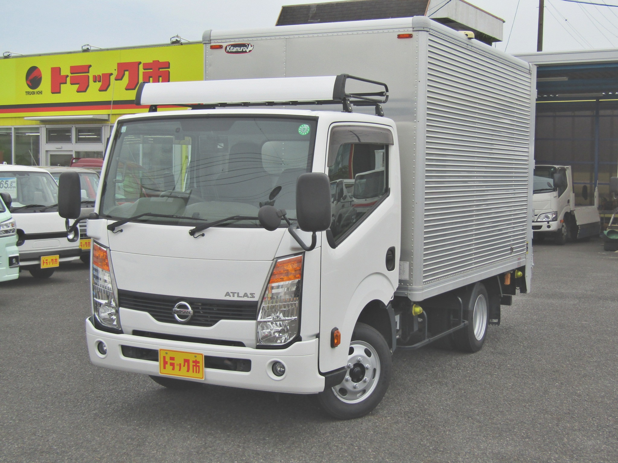 最新の普通免許で運転可能！！垂直ゲート付きのアルミバンが入庫です☆|日産 アトラス CBF-SQ2F24(2WD)の写真1