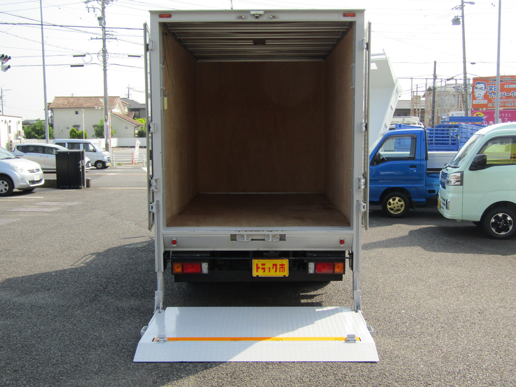 荷箱内面はこんな感じ♪|日産 アトラス CBF-SQ2F24(2WD)の写真9