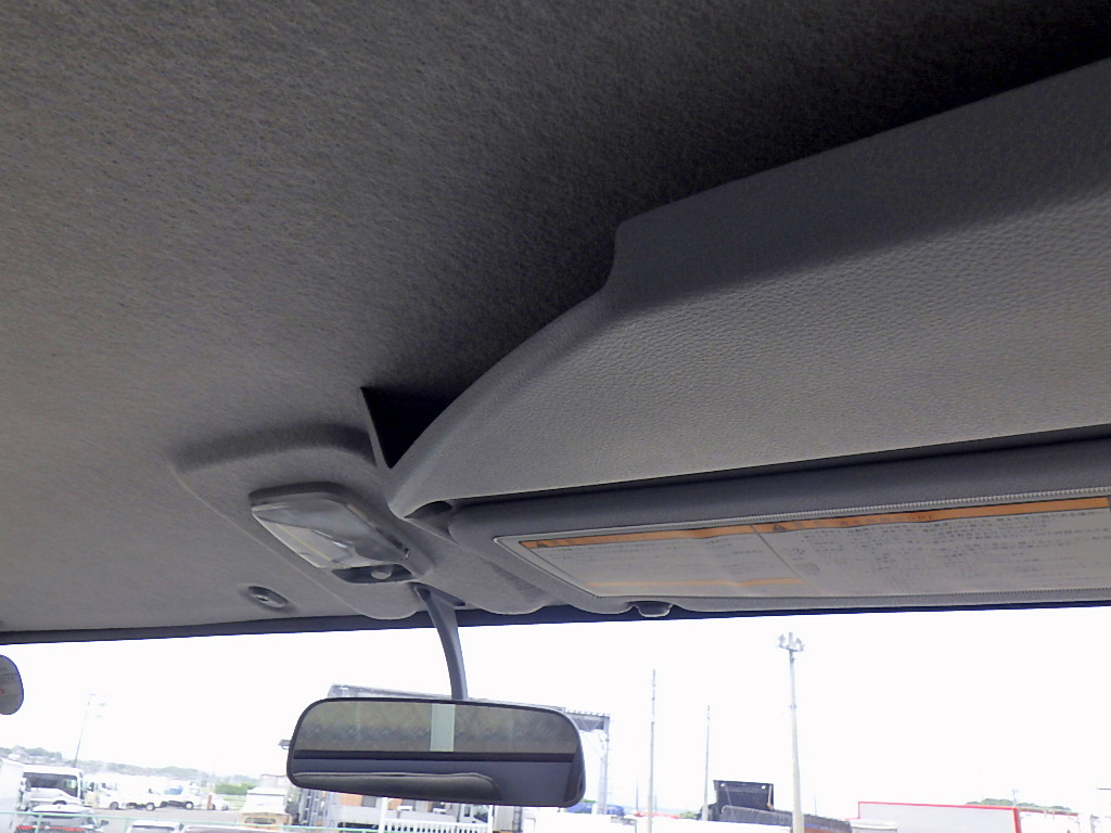 三菱 キャンター 2RG-FEAV0(2WD)の写真22