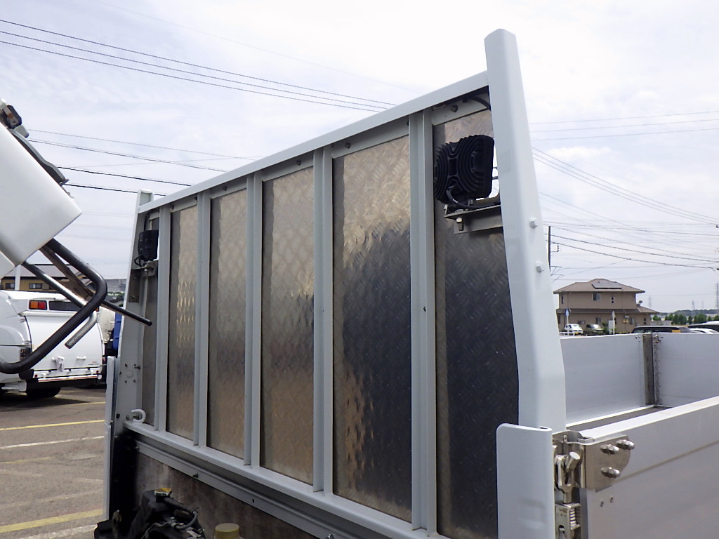 三菱 キャンター 2RG-FEAV0(2WD)の写真40