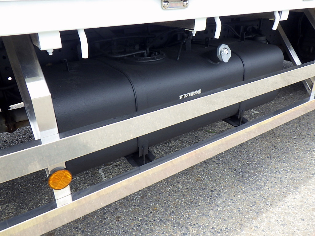 三菱 キャンター 2RG-FEAV0(2WD)の写真48