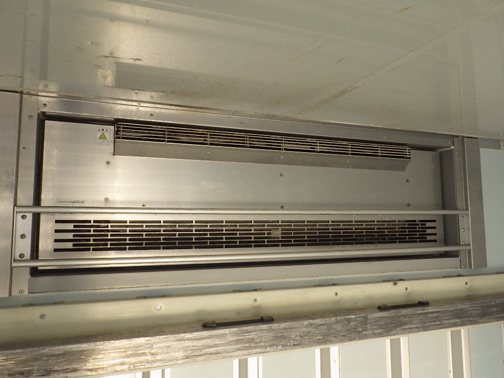 いすゞ フォワード 2PG-FRR90S2(2WD)の写真11