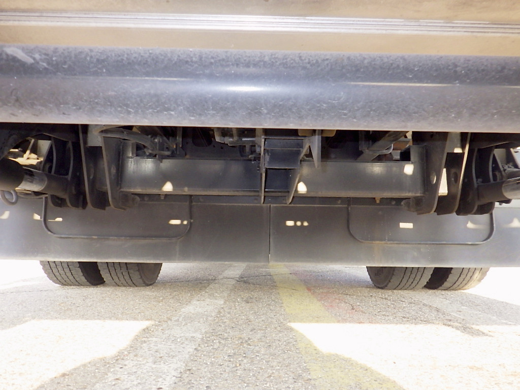 いすゞ フォワード 2PG-FRR90S2(2WD)の写真25